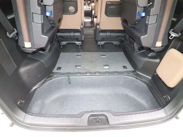 セレナ e-パワー ハイウェイスターV 7人乗り ワンオーナー 9インチメモリーナビ 後席フリップダウンモニター プロパイロット ドライブレコーダー 全方位カメラ 両側電動スライド フルセグ/Bluetooth ETC クリアランスソナー(19枚目)