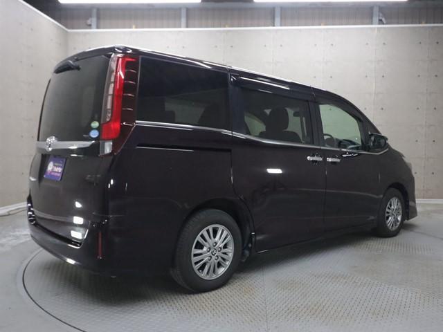 エスクァイア Gi 7人乗り メモリーナビ 後席フリップダウンモニター フルセグ/Bluetooth 両側電動スライド バックカメラ ETC LEDヘッドランプ スマートキー コーナーセンサー オートマチックハイビーム(3枚目)