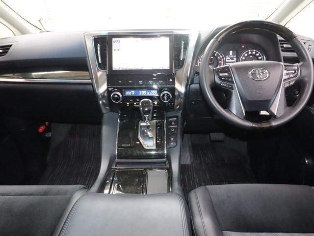 アルファード ２．５Ｓ　Ｃパッケージ　７人乗り　１０インチメモリーナビ　両側電動スライド　電動リアゲート　フルセグ／Ｂｌｕｅｔｏｏｔｈ　前後ドライブレコーダー　バックカメラ　ＥＴＣ２．０　ＬＥＤヘッドランプ　スマートキー　電動シート（3枚目）