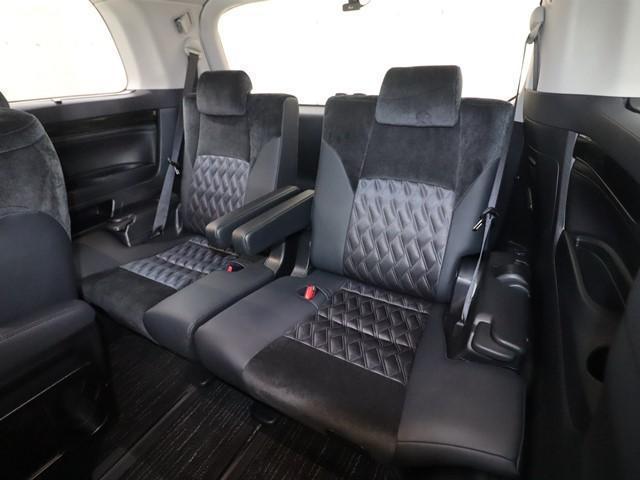 アルファード ２．５Ｓ　Ｃパッケージ　７人乗り　１０インチメモリーナビ　両側電動スライド　電動リアゲート　フルセグ／Ｂｌｕｅｔｏｏｔｈ　前後ドライブレコーダー　バックカメラ　ＥＴＣ２．０　ＬＥＤヘッドランプ　スマートキー　電動シート（17枚目）