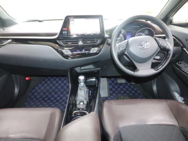 Ｃ－ＨＲ Ｇ　メモリーナビ　衝突被害軽減システム　フルセグ　バックカメラ　ＥＴＣ２．０　ＬＥＤヘッドランプ　ブラインドスポットモニター　ドライブレコーダー　オートハイビーム　純正アルミホイール（3枚目）