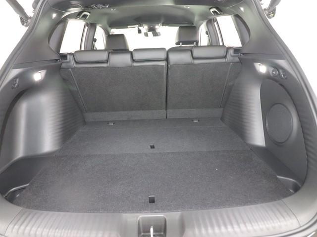 ＺＲ－Ｖ ｅ：ＨＥＶ　Ｚ特別仕様車ブラックスタイル　ホンダセンシング　９インチワイドディスプレイナビ　電動リアゲート　フルセグ　全方位モニター　本革シート　ＥＴＣ２．０車載器　ＬＥＤヘッドランプ　スマートキー　電動シート　シートヒーター（16枚目）