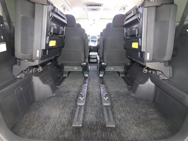 アルファード ２４０Ｓ　８インチＨＤＤナビ　両側電動スライドドア　フルセグ　バックカメラ　後席モニター　ＥＴＣ車載器　ＨＩＤヘッドライト　スマートキー　コーナーセンサー（16枚目）
