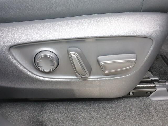 ランドクルーザー２５０ ＶＸ　セーフティセンス　１２．３インチディスプレイオーディオ　電動リアゲート　フルセグ　ＥＴＣ２．０車載器　サンルーフ　全方位モニター　ＬＥＤヘッドランプ　スマートキー　電動シート　４ＷＤ（7枚目）