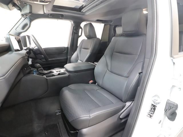 ランドクルーザー２５０ ＶＸ　セーフティセンス　１２．３インチディスプレイオーディオ　電動リアゲート　フルセグ　ＥＴＣ２．０車載器　サンルーフ　全方位モニター　ＬＥＤヘッドランプ　スマートキー　電動シート　４ＷＤ（11枚目）