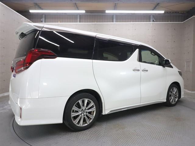 アルファード ２．５Ｓ　タイプゴールドＩＩ　セーフティセンス　９インチディスプレイオーディオナビ　フルセグ　バックカメラ　後席モニター　電動バックドア　両側電動スライドドア　ＥＴＣ２．０車載器　ＬＥＤヘッドライト（3枚目）