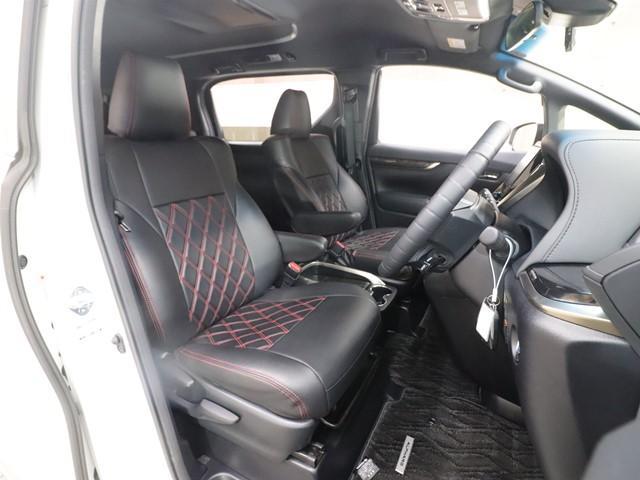 アルファード ２．５Ｓ　タイプゴールドＩＩ　セーフティセンス　９インチディスプレイオーディオナビ　フルセグ　バックカメラ　後席モニター　電動バックドア　両側電動スライドドア　ＥＴＣ２．０車載器　ＬＥＤヘッドライト（5枚目）