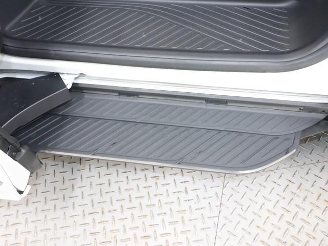 アルファード Ｚ　セーフティセンス　１４インチディスプレイオーディオナビ　ワンオーナー　後席モニター　両側電動スライドドア　全方位モニター　電動リアゲート　フルセグ　ＥＴＣ２．０車載器　ＬＥＤヘッドランプ　スマートキー（11枚目）