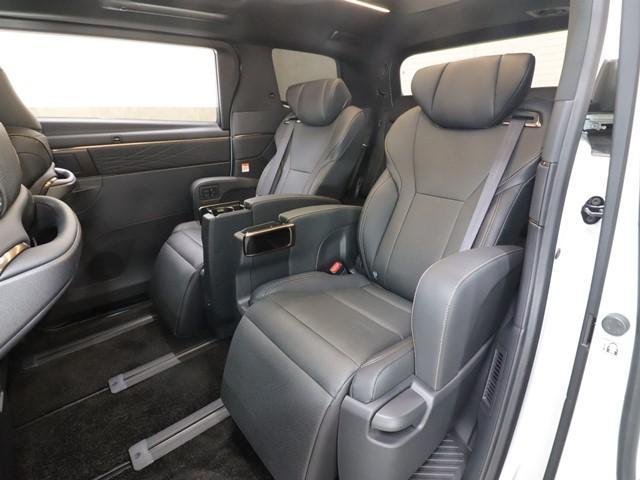 アルファード Ｚ　セーフティセンス　１４インチディスプレイオーディオナビ　ワンオーナー　後席モニター　両側電動スライドドア　全方位モニター　電動リアゲート　フルセグ　ＥＴＣ２．０車載器　ＬＥＤヘッドランプ　スマートキー（16枚目）