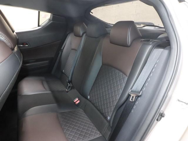 Ｃ－ＨＲ Ｇ　セーフティセンス　９インチナビ　フルセグ　バックカメラ　ＥＴＣ２．０車載器　ＬＥＤヘッドランプ　スマートキー　ブラインドスポットモニター（9枚目）