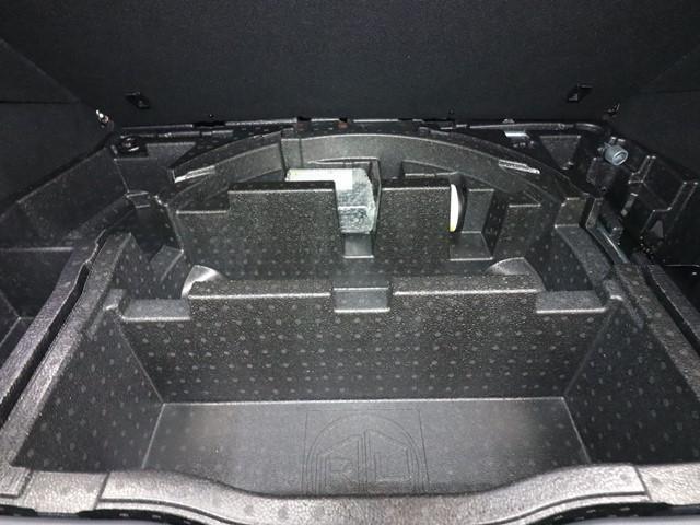 Ｃ－ＨＲ Ｇ　セーフティセンス　９インチナビ　フルセグ　バックカメラ　ＥＴＣ２．０車載器　ＬＥＤヘッドランプ　スマートキー　ブラインドスポットモニター（15枚目）