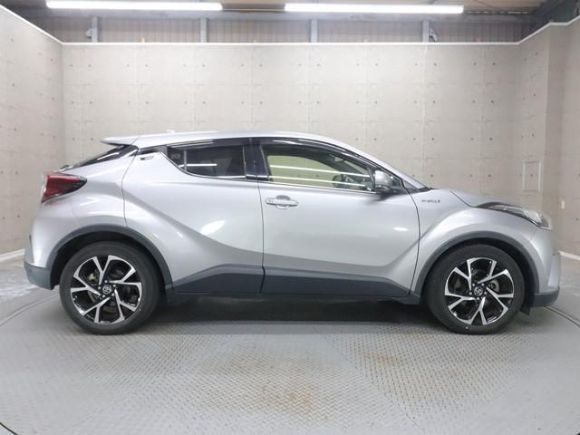 Ｃ－ＨＲ Ｇ　セーフティセンス　９インチナビ　フルセグ　バックカメラ　ＥＴＣ２．０車載器　ＬＥＤヘッドランプ　スマートキー　ブラインドスポットモニター（31枚目）