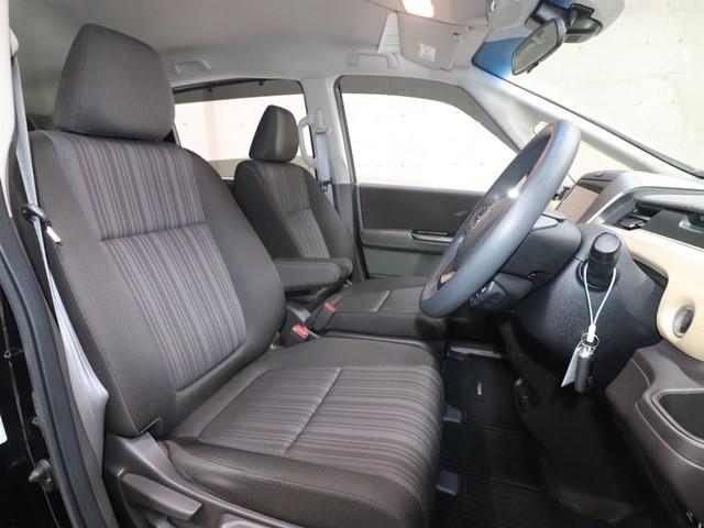 フリード Ｇ・ホンダセンシング　６人乗り　９インチメモリーナビ　両側電動スライド　フルセグ／ＤＶＤ／Ｂｌｕｅｔｏｏｔｈ対応　バックカメラ　レーンアシスト　ＥＴＣ　スマートキー　記録簿（4枚目）