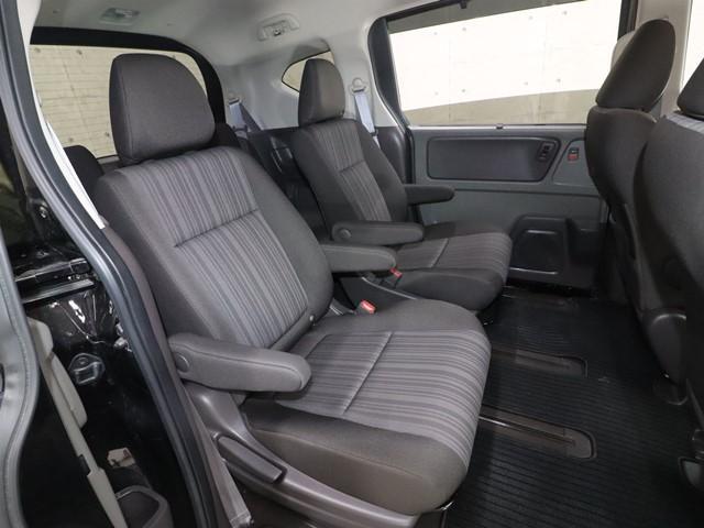 フリード Ｇ・ホンダセンシング　６人乗り　９インチメモリーナビ　両側電動スライド　フルセグ／ＤＶＤ／Ｂｌｕｅｔｏｏｔｈ対応　バックカメラ　レーンアシスト　ＥＴＣ　スマートキー　記録簿（6枚目）