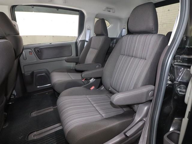 フリード Ｇ・ホンダセンシング　６人乗り　９インチメモリーナビ　両側電動スライド　フルセグ／ＤＶＤ／Ｂｌｕｅｔｏｏｔｈ対応　バックカメラ　レーンアシスト　ＥＴＣ　スマートキー　記録簿（10枚目）