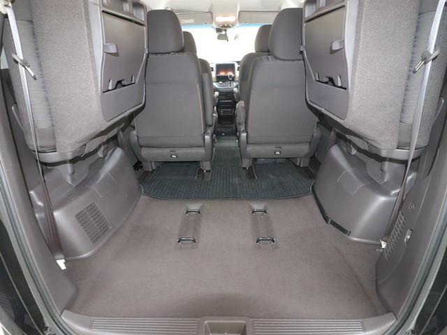 フリード Ｇ・ホンダセンシング　６人乗り　９インチメモリーナビ　両側電動スライド　フルセグ／ＤＶＤ／Ｂｌｕｅｔｏｏｔｈ対応　バックカメラ　レーンアシスト　ＥＴＣ　スマートキー　記録簿（14枚目）