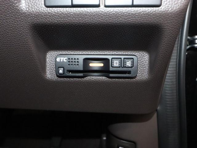 フリード Ｇ・ホンダセンシング　６人乗り　９インチメモリーナビ　両側電動スライド　フルセグ／ＤＶＤ／Ｂｌｕｅｔｏｏｔｈ対応　バックカメラ　レーンアシスト　ＥＴＣ　スマートキー　記録簿（20枚目）