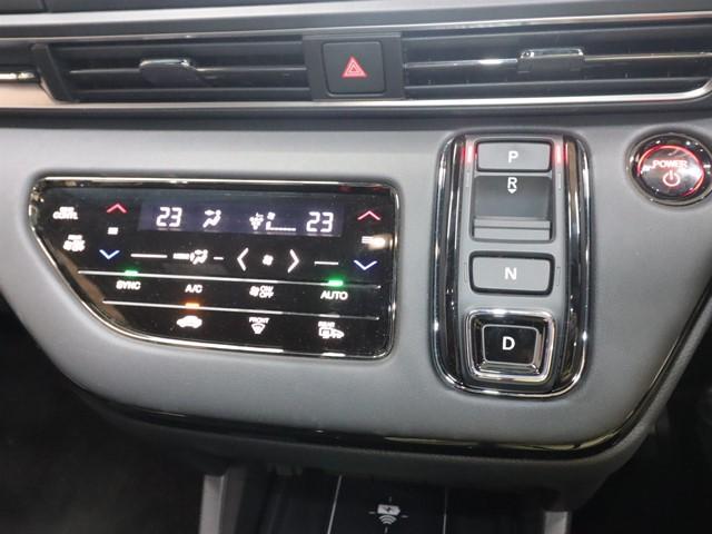 オデッセイハイブリッド ｅ：ＨＥＶアブソルート・ＥＸブラックエディション　ワンオーナー　禁煙車　全方位モニター　両側電動スライド　電動リアゲート　フルセグ　ＬＥＤヘッドランプ　スマートキー　電動シート　ＥＴＣ　コーナーセンサー　置くだけ充電　ブラインドスポットモニター（27枚目）