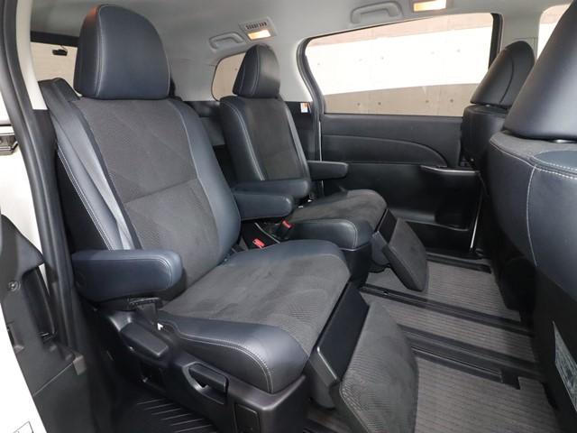 エスティマ アエラス　プレミアムエディション　７人乗り　８インチＨＤＤナビ　両側電動スライド　電動シート　フルセグ／ＤＶＤ／Ｂｌｕｅｔｏｏｔｈ　バックカメラ　ＥＴＣ　ＨＩＤヘッドライト　スマートキー　クルーズコントロール　後席オットマンシート（7枚目）