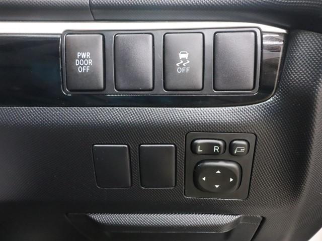 エスティマ アエラス　プレミアムエディション　７人乗り　８インチＨＤＤナビ　両側電動スライド　電動シート　フルセグ／ＤＶＤ／Ｂｌｕｅｔｏｏｔｈ　バックカメラ　ＥＴＣ　ＨＩＤヘッドライト　スマートキー　クルーズコントロール　後席オットマンシート（30枚目）