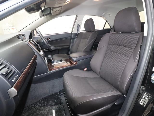 マークＸ ２５０Ｇ　Ｆパッケージ　メモリーナビ　衝突被害軽減システム　フルセグ／Ｂｌｕｅｔｏｏｔｈ対応　ドライブレコーダー　バックカメラ　ＥＴＣ　クルーズコントロール　レーンアシスト　キーレスエントリー　オートエアコン　記録簿（7枚目）