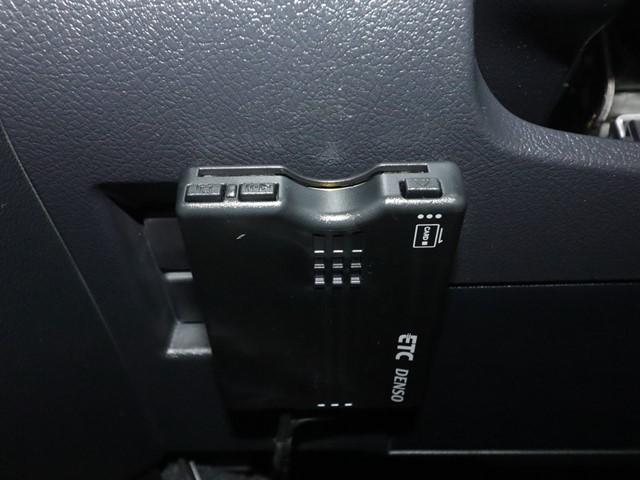 マークＸ ２５０Ｇ　Ｆパッケージ　メモリーナビ　衝突被害軽減システム　フルセグ／Ｂｌｕｅｔｏｏｔｈ対応　ドライブレコーダー　バックカメラ　ＥＴＣ　クルーズコントロール　レーンアシスト　キーレスエントリー　オートエアコン　記録簿（21枚目）