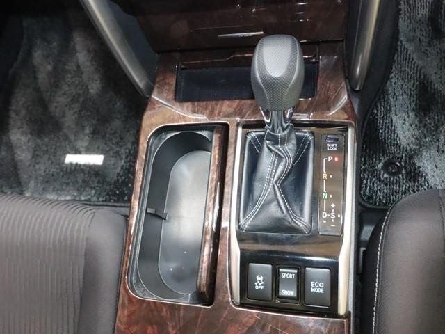 マークＸ ２５０Ｇ　Ｆパッケージ　メモリーナビ　衝突被害軽減システム　フルセグ／Ｂｌｕｅｔｏｏｔｈ対応　ドライブレコーダー　バックカメラ　ＥＴＣ　クルーズコントロール　レーンアシスト　キーレスエントリー　オートエアコン　記録簿（22枚目）