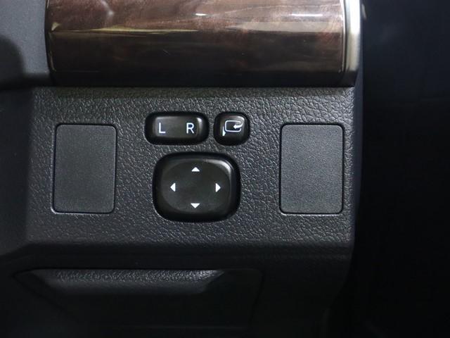 マークＸ ２５０Ｇ　Ｆパッケージ　メモリーナビ　衝突被害軽減システム　フルセグ／Ｂｌｕｅｔｏｏｔｈ対応　ドライブレコーダー　バックカメラ　ＥＴＣ　クルーズコントロール　レーンアシスト　キーレスエントリー　オートエアコン　記録簿（26枚目）