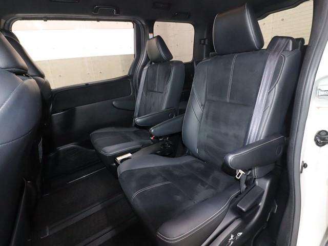 ヴォクシー ＺＳ　Ｇ’ｓ　７人乗り　１０インチメモリーナビ　片側電動スライド　衝突被害軽減システム　後席フリップダウンモニター　フルセグ　バックカメラ　ＥＴＣ　ＬＥＤヘッドランプ　スマートキー　アイドリングストップ　記録簿（12枚目）