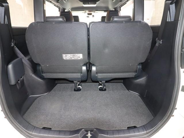 ヴォクシー ＺＳ　Ｇ’ｓ　７人乗り　１０インチメモリーナビ　片側電動スライド　衝突被害軽減システム　後席フリップダウンモニター　フルセグ　バックカメラ　ＥＴＣ　ＬＥＤヘッドランプ　スマートキー　アイドリングストップ　記録簿（16枚目）