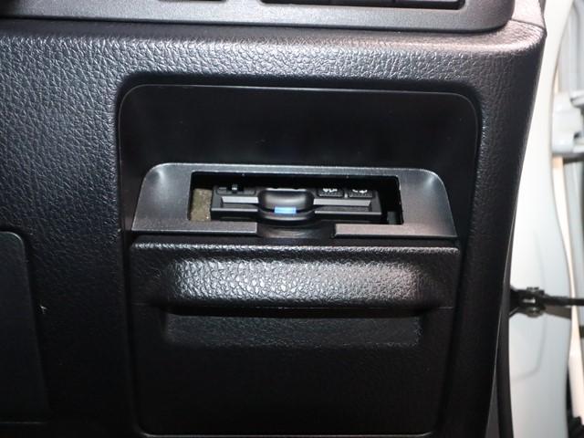 ヴォクシー ＺＳ　Ｇ’ｓ　７人乗り　１０インチメモリーナビ　片側電動スライド　衝突被害軽減システム　後席フリップダウンモニター　フルセグ　バックカメラ　ＥＴＣ　ＬＥＤヘッドランプ　スマートキー　アイドリングストップ　記録簿（25枚目）