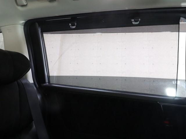 オデッセイハイブリッド ハイブリッドアブソルート・EXホンダセンシング 7人乗り メモリーナビ 両側電動スライド 衝突被害軽減システム フルセグ/Bluetooth 全方位カメラ LEDライト 電動シート シートヒーター 後席モニター 車線逸脱警報 コーナーセンサー(9枚目)