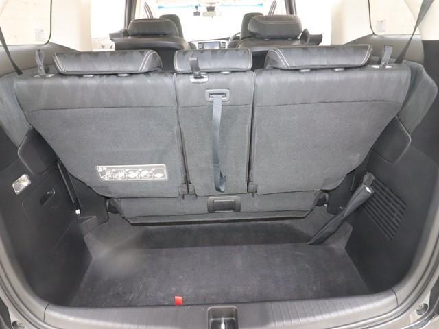 オデッセイハイブリッド ハイブリッドアブソルート・EXホンダセンシング 7人乗り メモリーナビ 両側電動スライド 衝突被害軽減システム フルセグ/Bluetooth 全方位カメラ LEDライト 電動シート シートヒーター 後席モニター 車線逸脱警報 コーナーセンサー(15枚目)