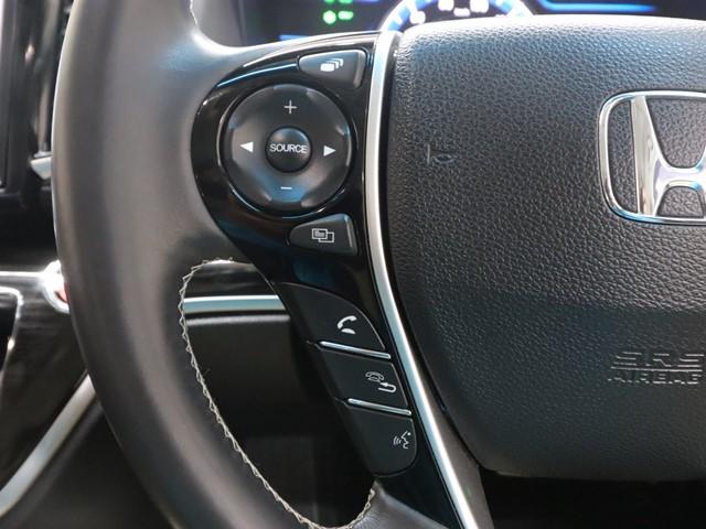 オデッセイハイブリッド ハイブリッドアブソルート・EXホンダセンシング 7人乗り メモリーナビ 両側電動スライド 衝突被害軽減システム フルセグ/Bluetooth 全方位カメラ LEDライト 電動シート シートヒーター 後席モニター 車線逸脱警報 コーナーセンサー(26枚目)