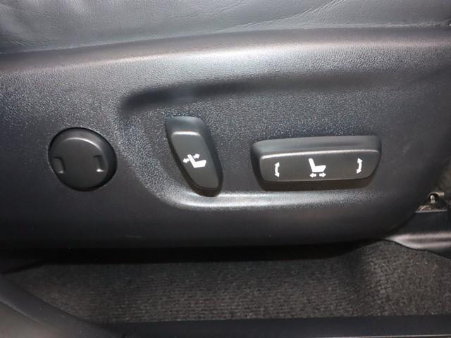 売る側が「キレイ」と言うのは当たり前。だからこそ第三者機関２社による車輌チェック。第三者による公平な視点での細かな車輌状態をＨＰで確認できます。キズや内装の状態も分かるので鑑定書を参考にして下さいね。