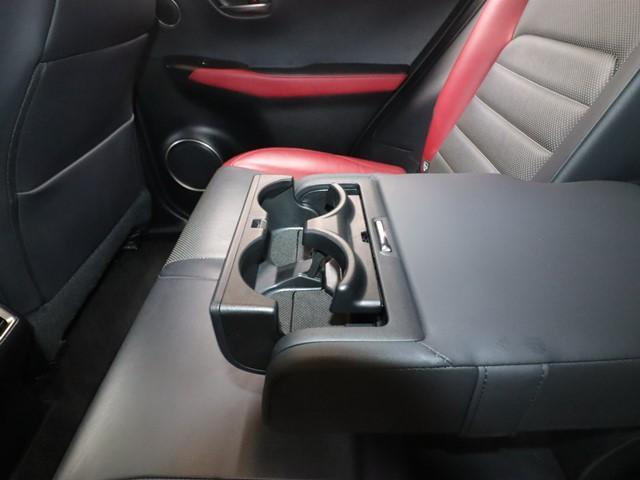 遠方販売の実績多数あり！遠方のお客様も安心してご連絡を下さい♪ネットでは伝えきれない良さをお伝え致します♪納車後はお近くの正規ディーラーにて修理対応も可能です！