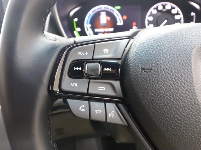 オデッセイハイブリッド e:HEVアブソルート・EXブラックエディション ホンダセンシング 11.4インチナビ 後席モニター 両側電動スライドドア 電動リアゲート フルセグ 全方位モニター ETC車載器 LEDヘッドランプ スマートキー シートヒーター コーナーセンサー(25枚目)