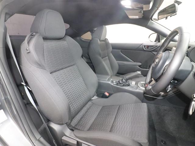 GR86 RC ディスプレイオーディオ バックカメラ ETC車載器 LEDヘッドライト スマートキー クルーズコントロール(4枚目)