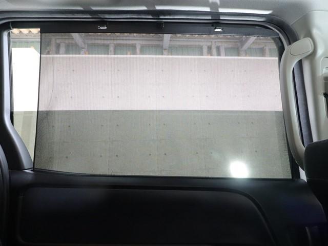 ヴォクシー ＺＳ　煌ＩＩ　８人乗り　ワンオーナー　９インチメモリーナビ　衝突被害軽減システム　両側電動スライド　フルセグ／ＤＶＤ／Ｂｌｕｅｔｏｏｔｈ　バックカメラ　ＥＴＣ　ＬＥＤヘッドランプ　スマートキー　アイドリングストップ（8枚目）