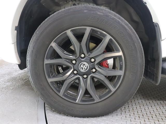 ハイラックス Ｚ　ＧＲスポーツ　ワンオーナー　メモリーナビ　衝突被害軽減システム　フルセグ／Ｂｌｕｅｔｏｏｔｈ／Ｍｉｒａｃａｓｔ　全方位カメラ　ＥＴＣ　ＬＥＤヘッドランプ　コーナーセンサー　オートクルーズコントロール　前後ドラレコ（31枚目）