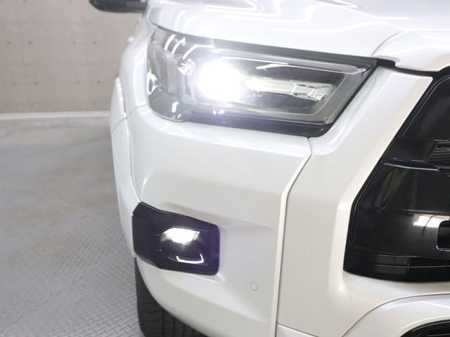 ハイラックス Ｚ　ＧＲスポーツ　ワンオーナー　メモリーナビ　衝突被害軽減システム　フルセグ／Ｂｌｕｅｔｏｏｔｈ／Ｍｉｒａｃａｓｔ　全方位カメラ　ＥＴＣ　ＬＥＤヘッドランプ　コーナーセンサー　オートクルーズコントロール　前後ドラレコ（32枚目）