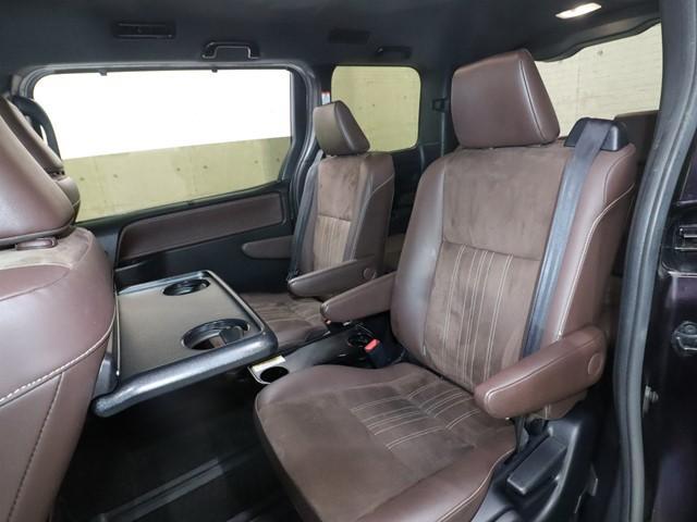 エスクァイア Gi プレミアムパッケージ 9インチメモリーナビ 後席モニター Bluetooth 両側電動スライドドア フルセグ バックカメラ ETC車載器 LEDヘッドランプ スマートキー シートヒーター クルーズコントロール(12枚目)