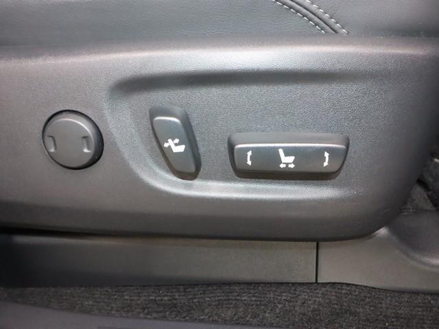 ランドクルーザープラド ＴＸ　Ｌパッケージ　マットブラックエディション　ワンオーナー　サンルーフ　禁煙車　アルパイン製メモリーナビ　衝突被害軽減システム　フルセグ　バックカメラ　ＥＴＣ　ＬＥＤヘッドランプ　電動シート　４ＷＤ　フロントカメラ　サイドカメラ　シートヒーター（6枚目）