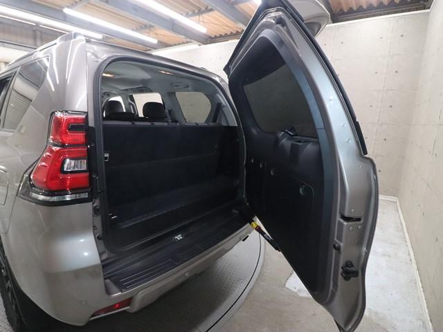 ランドクルーザープラド ＴＸ　Ｌパッケージ　マットブラックエディション　ワンオーナー　サンルーフ　禁煙車　アルパイン製メモリーナビ　衝突被害軽減システム　フルセグ　バックカメラ　ＥＴＣ　ＬＥＤヘッドランプ　電動シート　４ＷＤ　フロントカメラ　サイドカメラ　シートヒーター（22枚目）