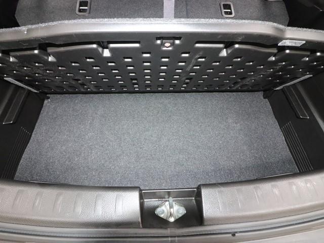 スイフトスポーツ ベースグレード　ＨＩＤヘッドライト　スマートキー　ＥＴＣ　ステアリングスイッチ　クルーズコントロール　横滑り防止　純正アルミホイール　フロントフォグランプ（15枚目）