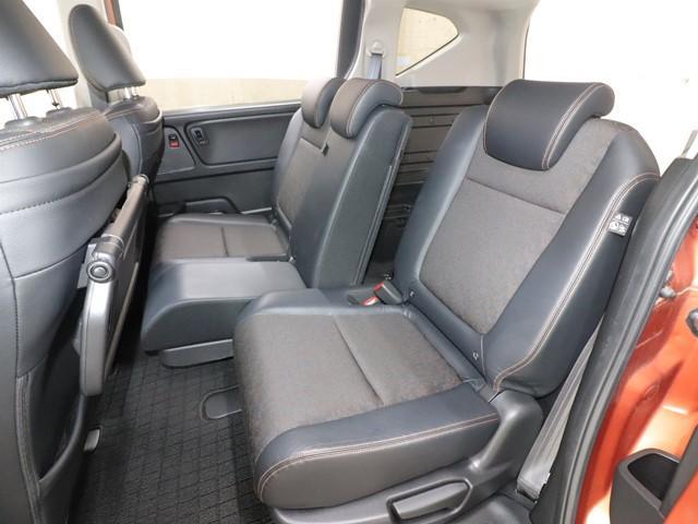 フリード クロスター・ホンダセンシング　ホンダセンシング　メモリーナビ　両側電動スライドドア　フルセグ　バックカメラ　ＥＴＣ車載器　ＬＥＤヘッドランプ　スマートキー　誤発進抑制機能（9枚目）