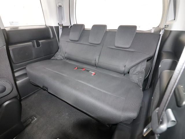 ステップワゴンスパーダ Ｚ　純正メモリーナビ　両側電動スライド　フルセグ　バックカメラ　ＥＴＣ　ＨＩＤヘッドライト　スマートキー　後席モニター　ステアリングスイッチ　ドライブレコーダー　純正アルミホイール（12枚目）