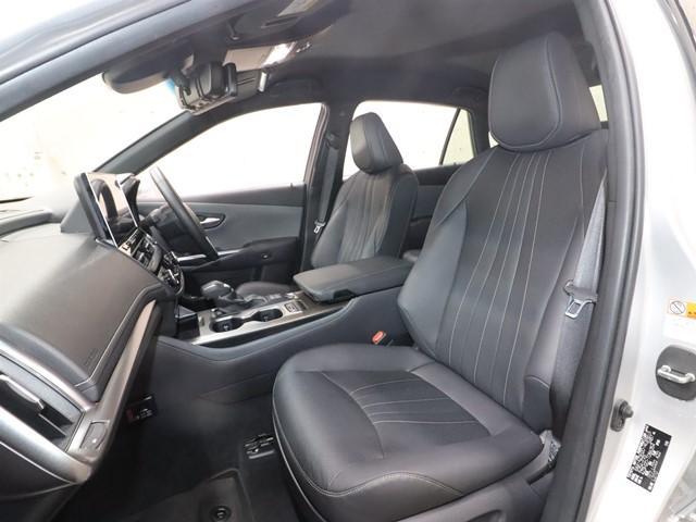 クラウンハイブリッド ＲＳ　リミテッドＩＩ　ワンオーナー　メモリーナビ　フルセグ　バックカメラ　ＥＴＣ２．０　ＬＥＤヘッドランプ　スマートキー　電動シート　ブラインドスポットモニター　前後ドライブレコーダー　純正アルミホイール（9枚目）