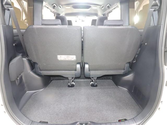 ヴォクシー ＺＳ　煌ＩＩ　７人乗り　９インチメモリーナビ　両側電動スライド　フルセグ／Ｂｌｕｅｔｏｏｔｈ　バックカメラ　ＥＴＣ　ＬＥＤヘッドランプ　スマートキー　前後ドライブレコーダー　衝突被害軽減システム　レーンアシスト（16枚目）