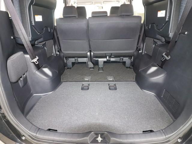 ヴォクシー ZS 8人乗り 9インチメモリーナビ 片側電動スライド フルセグ/DVD/Bluetooth バックカメラ ETC スマートキー アイドリングストップ 純正アルミホイール 記録簿(17枚目)